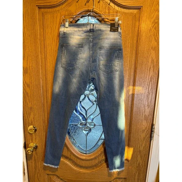 NWT --- Denim House Jeans Womens W32 L32 Distressed Skinny Frayed Hem Blue NWT-- - Picture 2 of 13